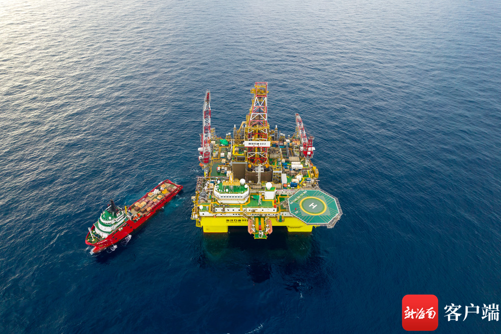 中国海油运用"海洋石油982"超深水钻井平台实施"深海一号"二期项目最