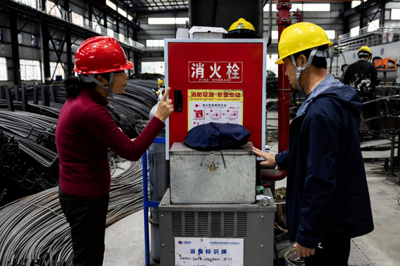 企业安全互助,专家"驻店式"服务……看重庆各地如何把牢安全生产关