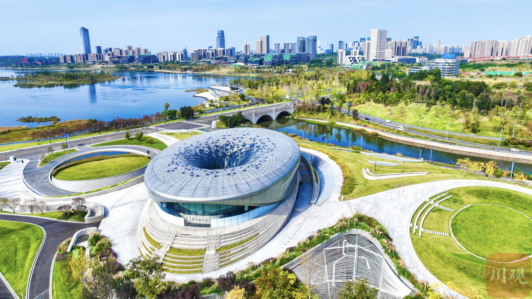 C视觉·成渝采风行丨“唱好双城记 共建经济圈”创作采风团来到成都科创生态岛|成都市_新浪财经_新浪网