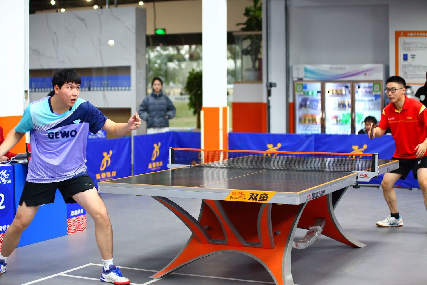 乒乓球比赛现场