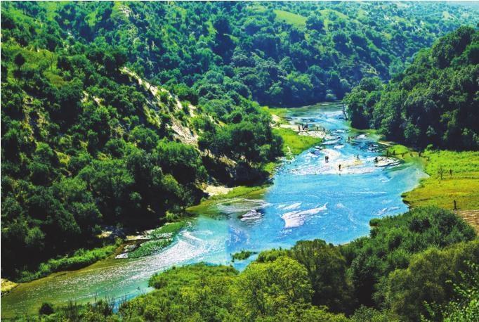 位于科尔沁沙地上的阜新市彰武县大清沟美景.郑广祥 摄