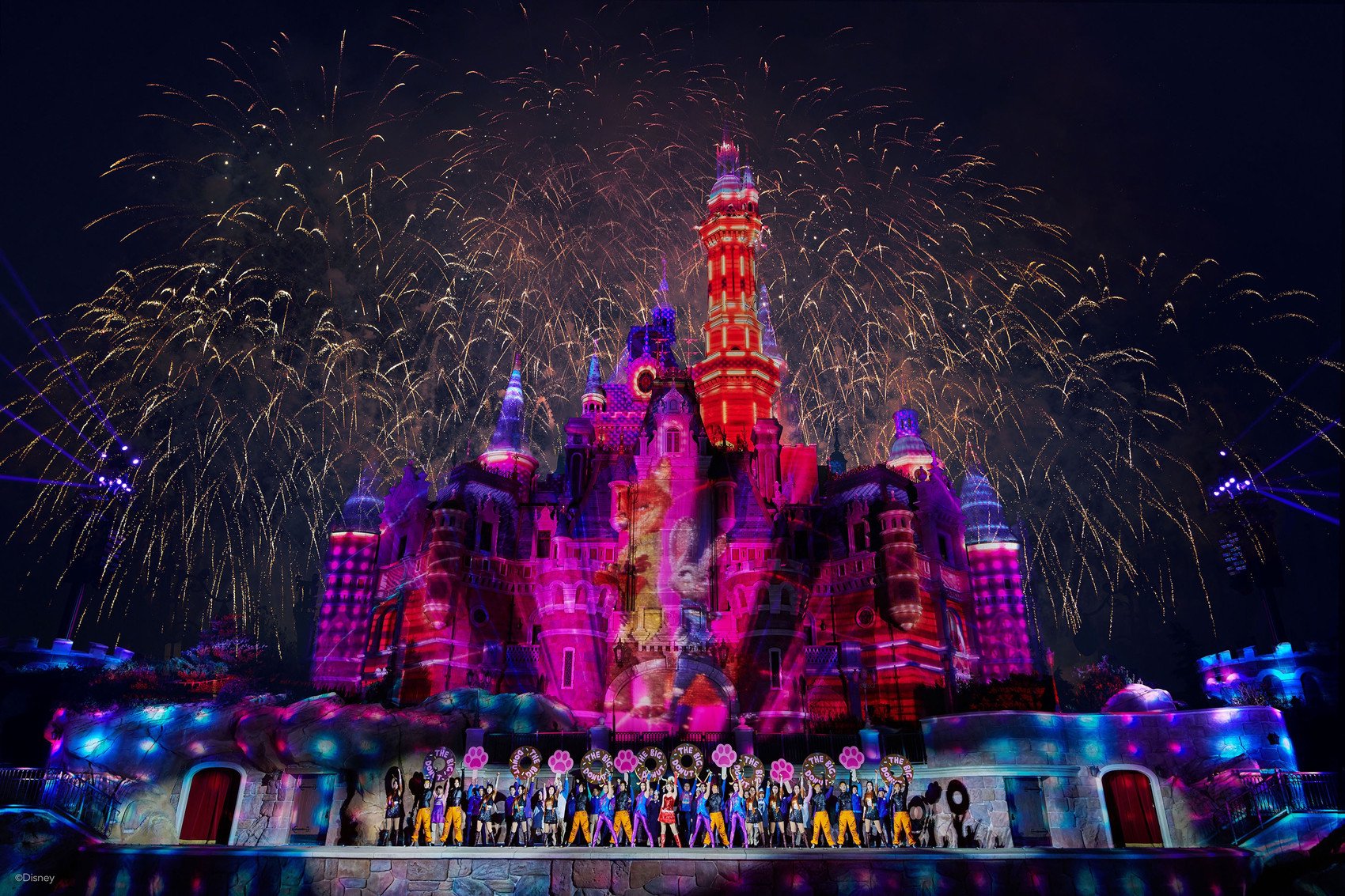 c视频丨冬游迪士尼又有新玩法,全球首座"疯狂动物城"主题园区开园