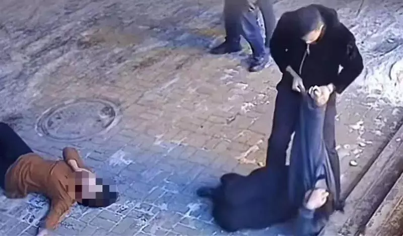 事发现场（视频截图）