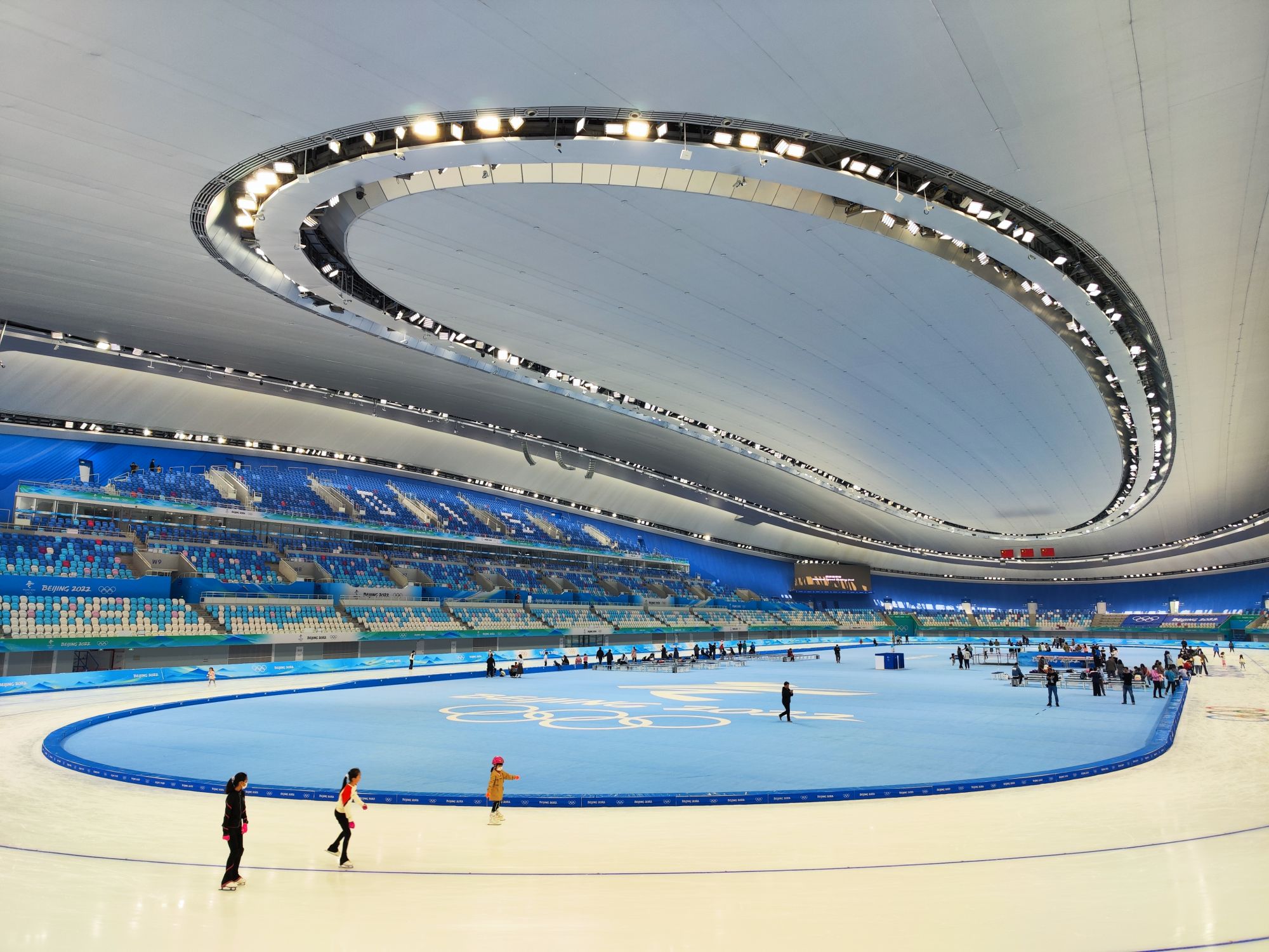 国家速滑馆 李黄英 摄