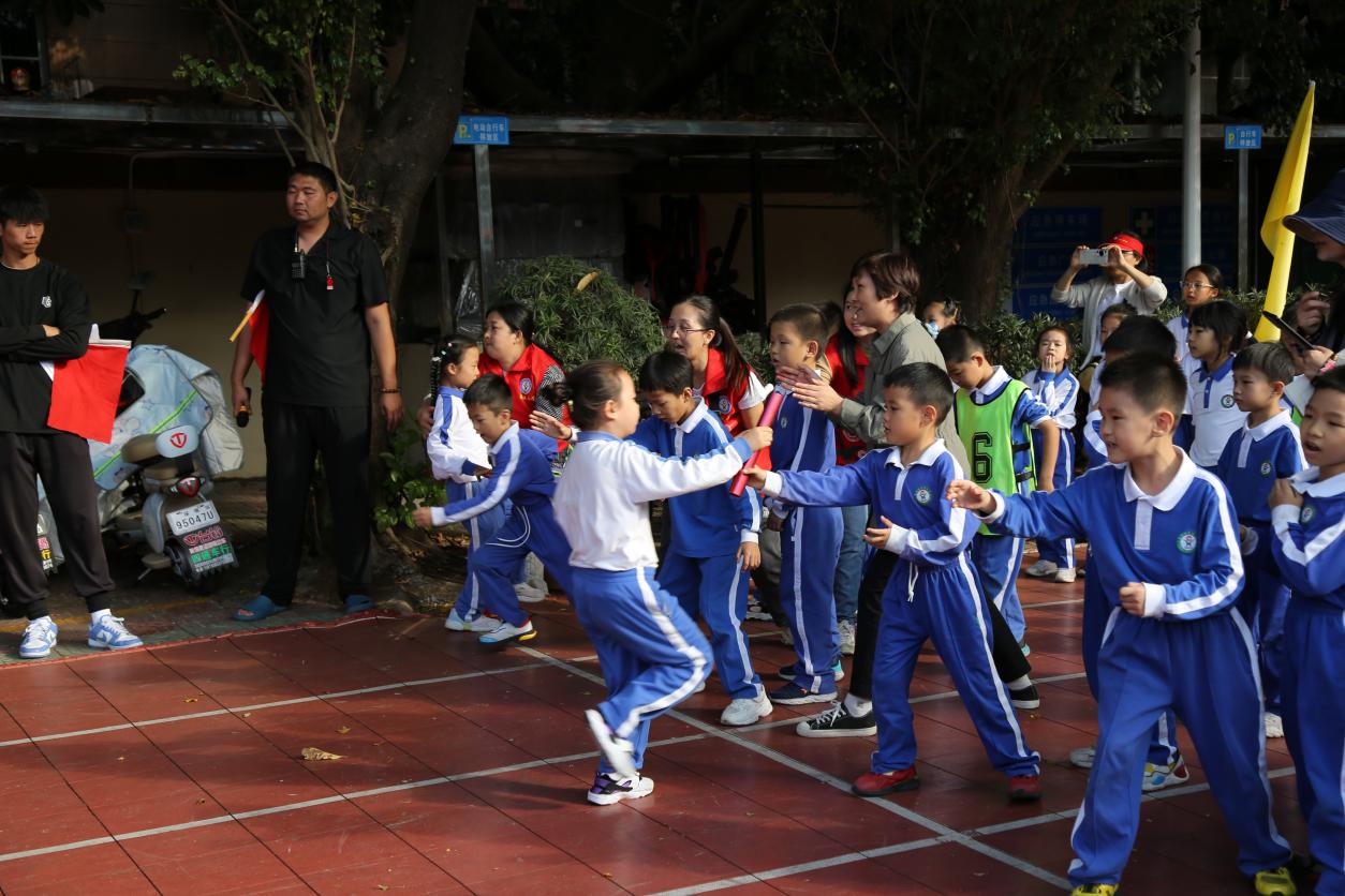 活力校园(60)|畅吟经典,"武"动梦想 花城小学第十九届体育文化节暨