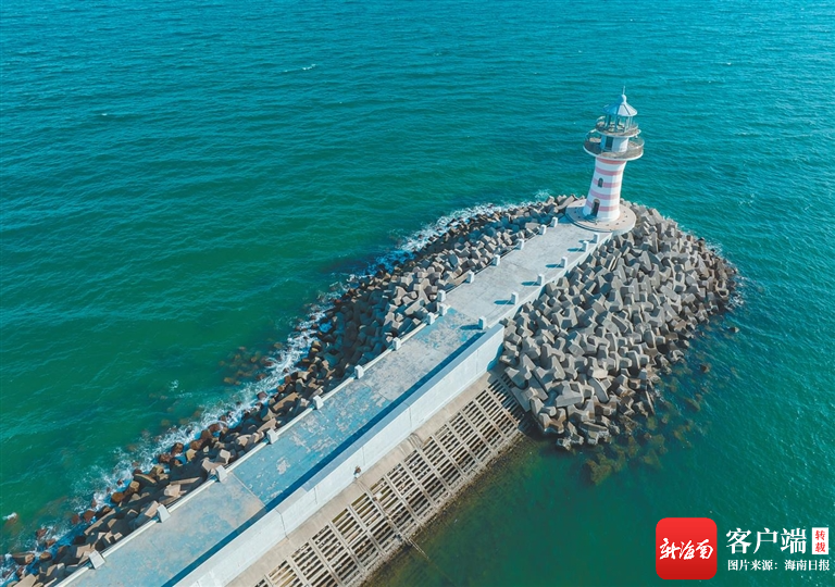 陵水黎族自治县清水湾的自由灯塔。海南日报记者 李天平 摄