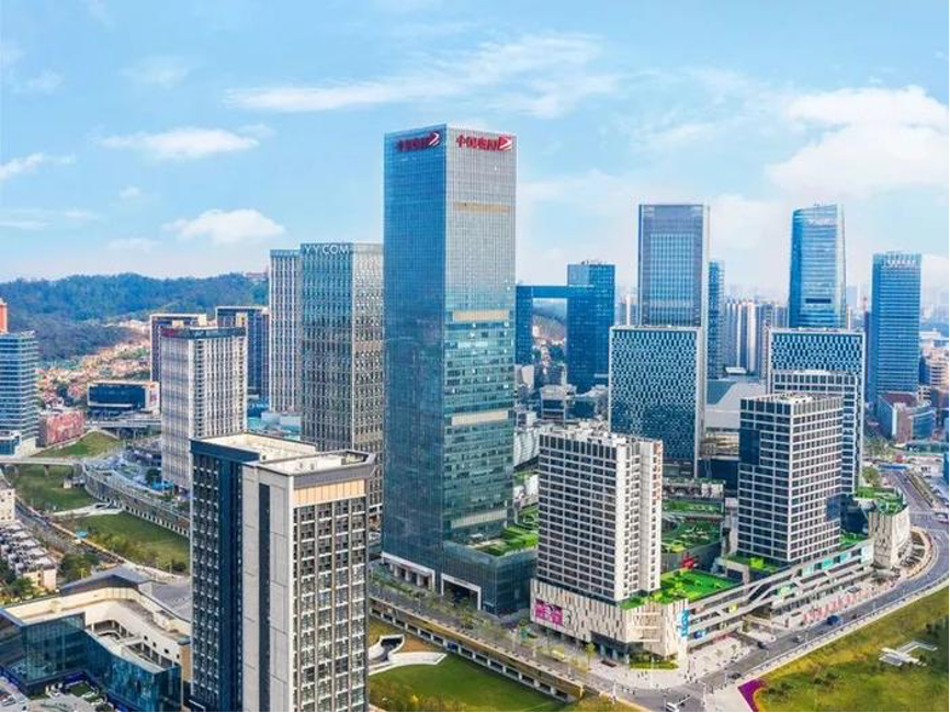 也成为中国房企30强,一度拥有中国奥园,奥园健康和奥园美谷三家上市