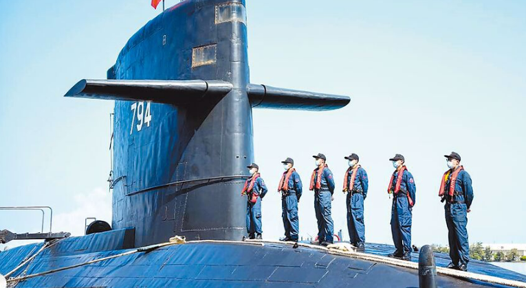 作为台海军现役主力潜艇,"剑龙"级"海虎"号潜艇由荷兰建造,于1980年代