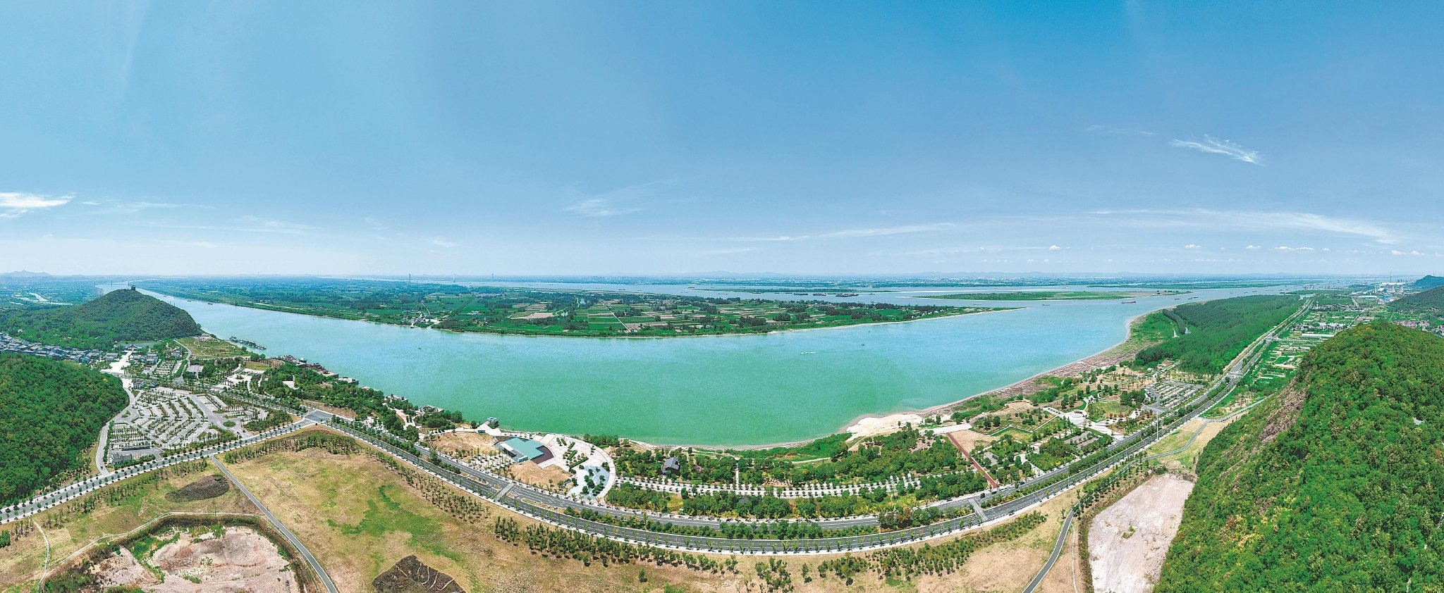 马鞍山市薛家洼生态园碧波荡漾.本报记者 程 兆 摄