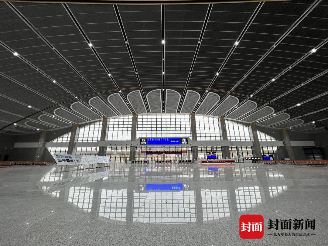 资中西站 中国铁路成都局集团供图