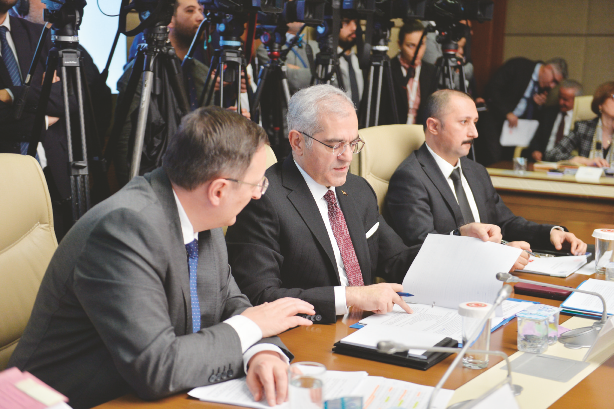 12月26日,土耳其大国民议会外事委员会在安卡拉举行会议,对关于瑞典