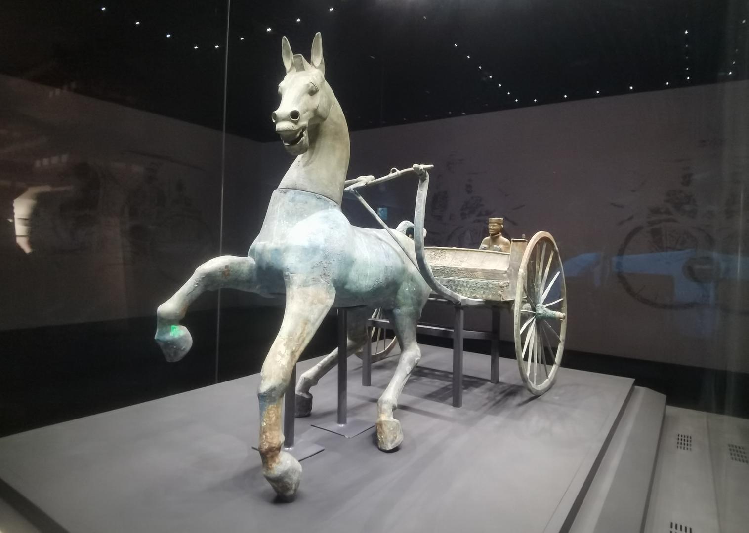 "中国汉代第一车"资阳铜车马正式回归,成资阳市博物馆镇馆之宝