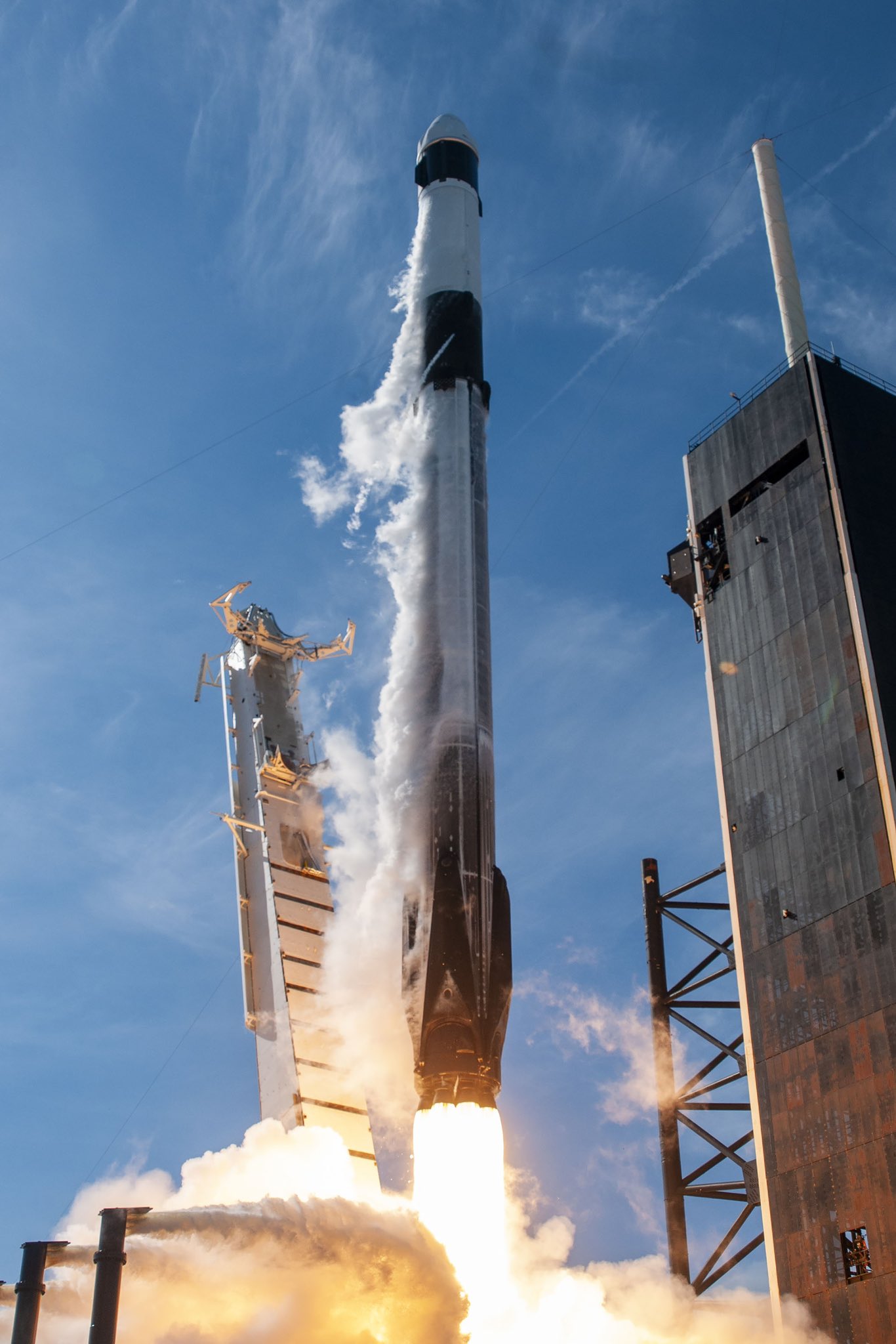 SpaceX火箭（图源：社交媒体）
