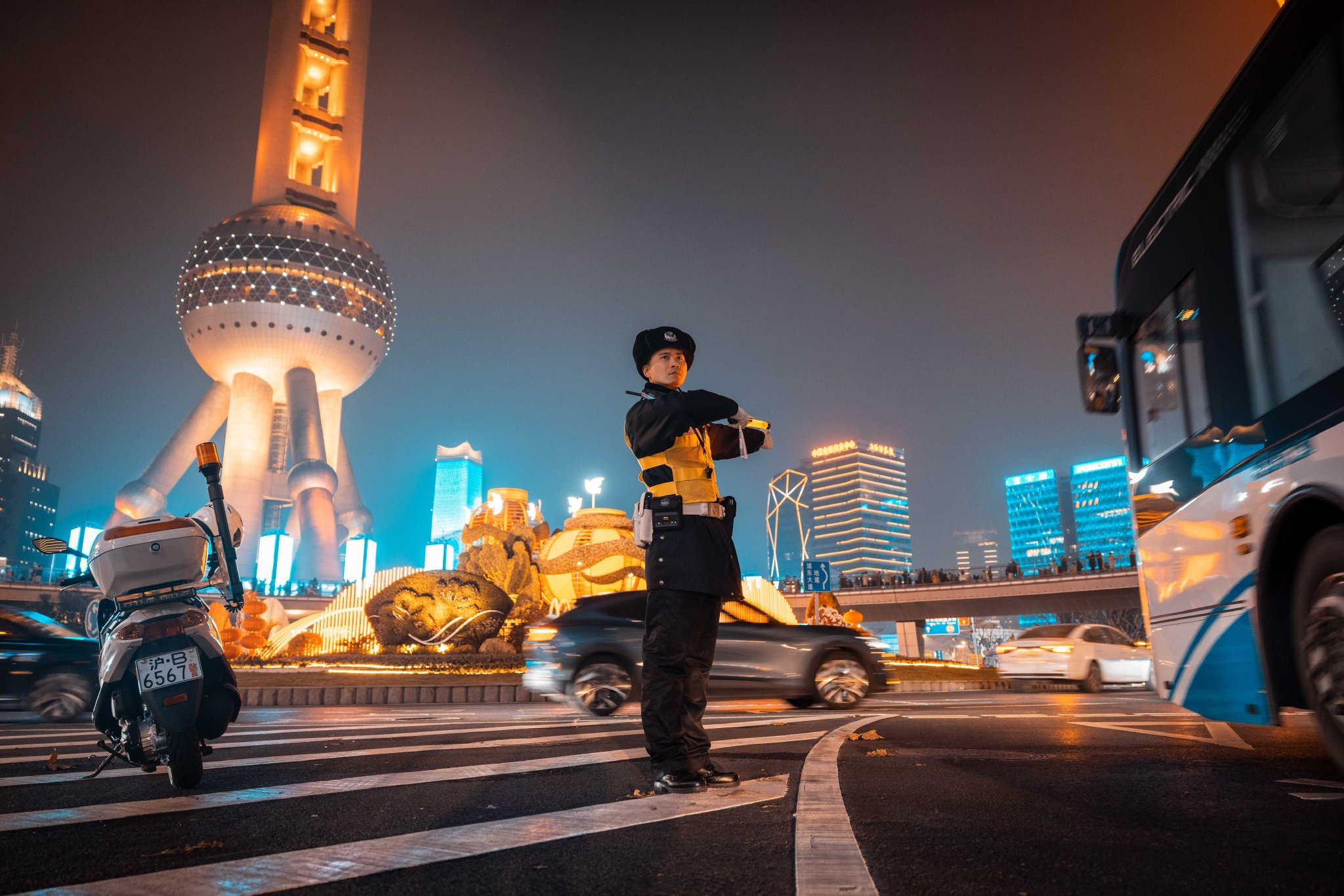 民警元旦假期执勤工作照  本文图片均为上海市公安局供图