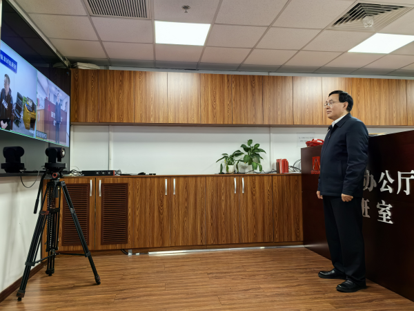 国务院国资委党委书记,主任张玉卓到国务院国资委值班室,详细了解国资