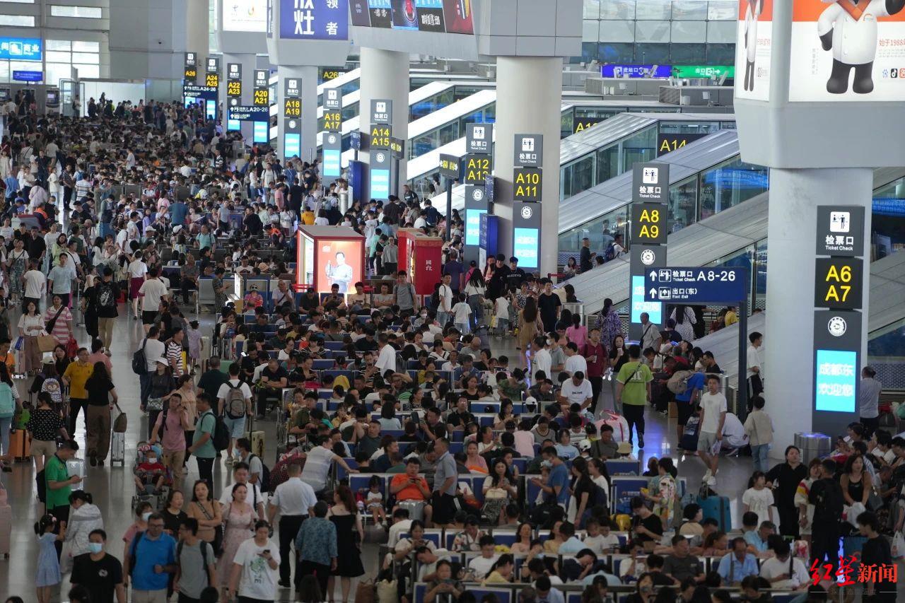 2023年成都车站旅客发送量突破1亿人次