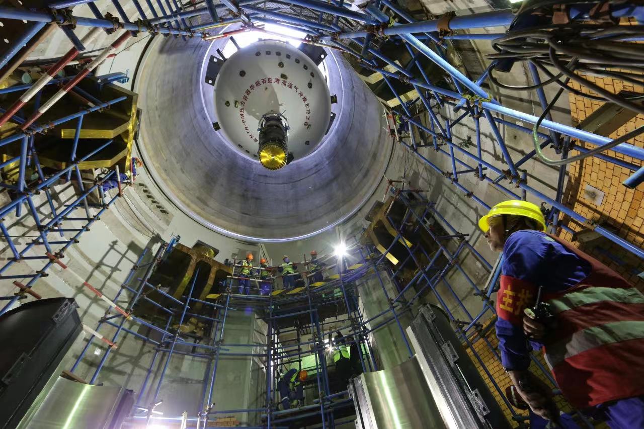    方大炭素炭堆内构件在全球首座第四代核电站中成功运用