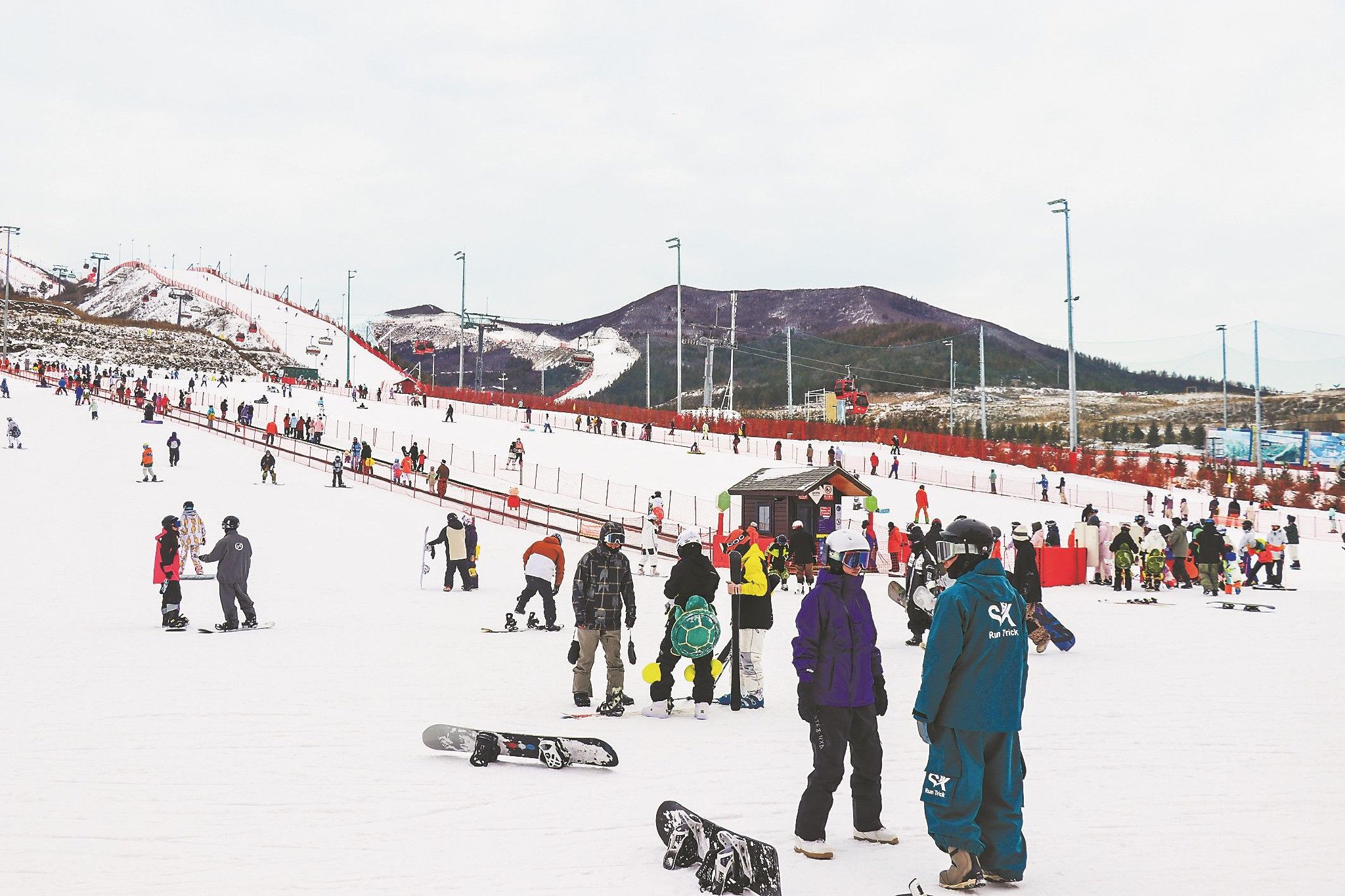 崇礼区富龙滑雪场.河北日报通讯员高伟成摄