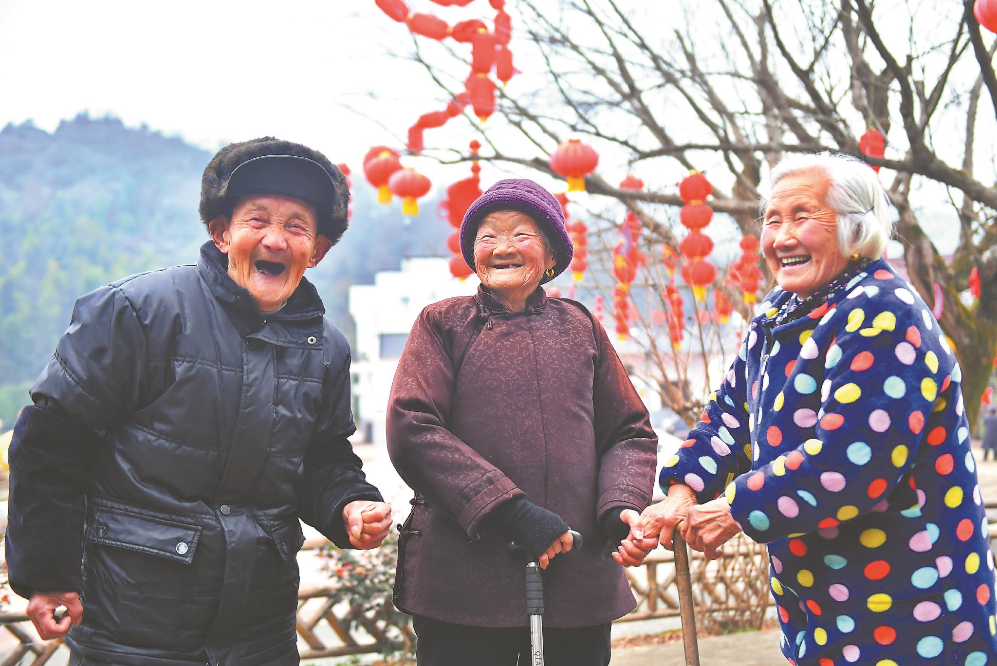 探秘长寿村:"福星"老人的年轻态|安徽省_新浪财经_新浪网