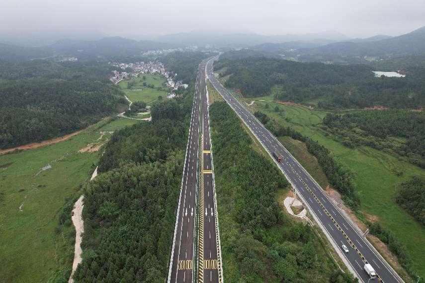 最新宣布显示,建国公园有年轻的吗|实测人群分析与活动指南