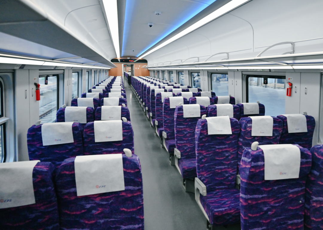 cr200j车厢内部&nbsp; 图片来源:中国中车