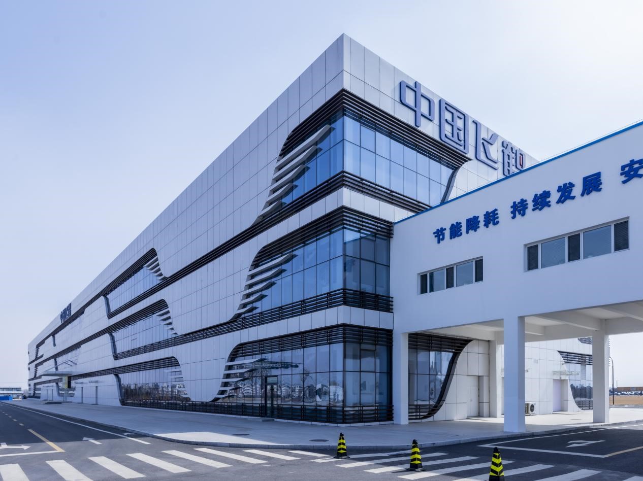 出圈的"尔滨"不只冰天雪地,来看飞鹤解锁工业游新玩法