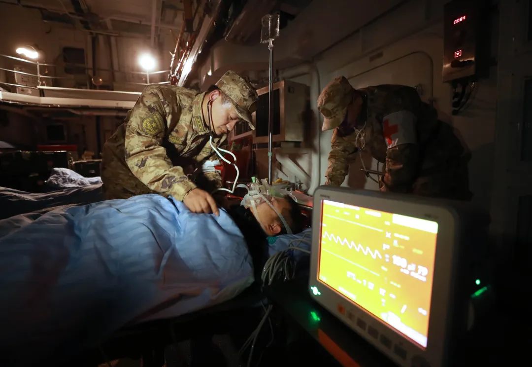 心电监护怎么开堪比大片！解放军海上卫勤演训现场画面公开!_https://www.jmylbn.com_新闻资讯_第23张