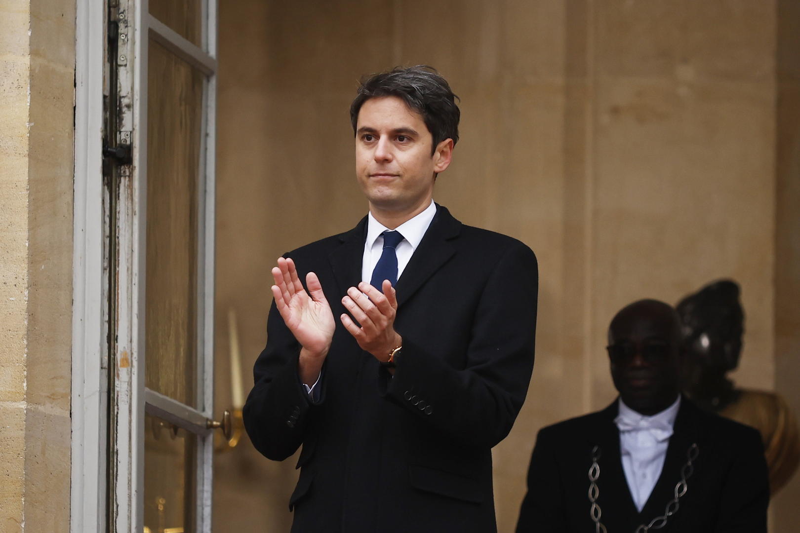 1月9日,加布里埃尔·阿塔尔被正式任命为法国总理.图据ic photo