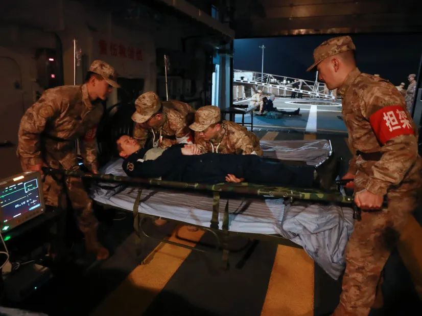 心电监护怎么开堪比大片！解放军海上卫勤演训现场画面公开!_https://www.jmylbn.com_新闻资讯_第20张