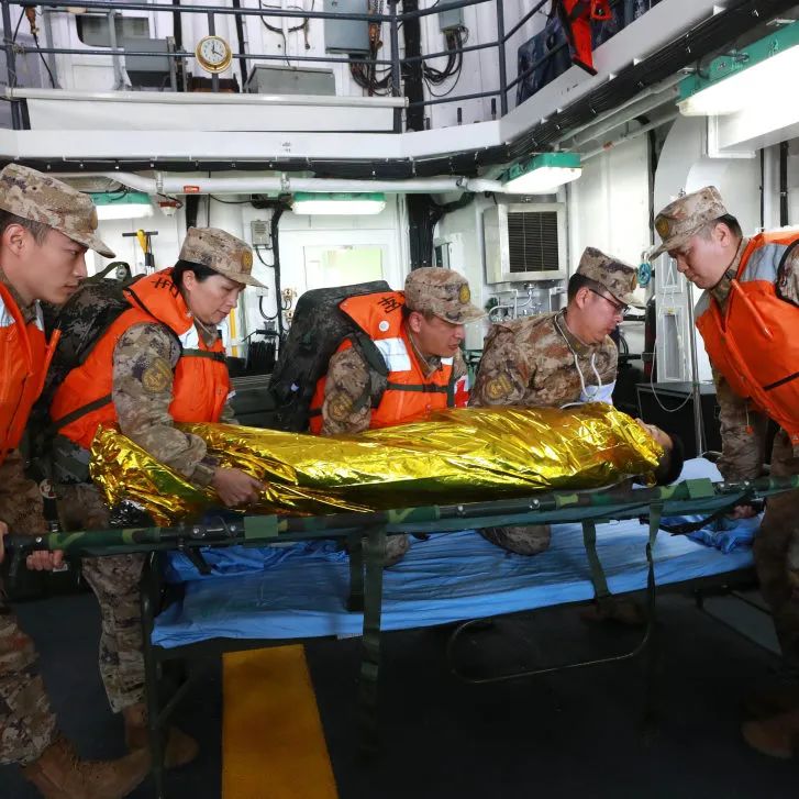 心电监护怎么开堪比大片！解放军海上卫勤演训现场画面公开!_https://www.jmylbn.com_新闻资讯_第7张