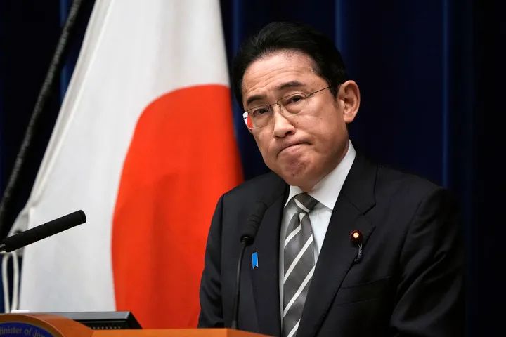 日本首相照片是谁呀图片