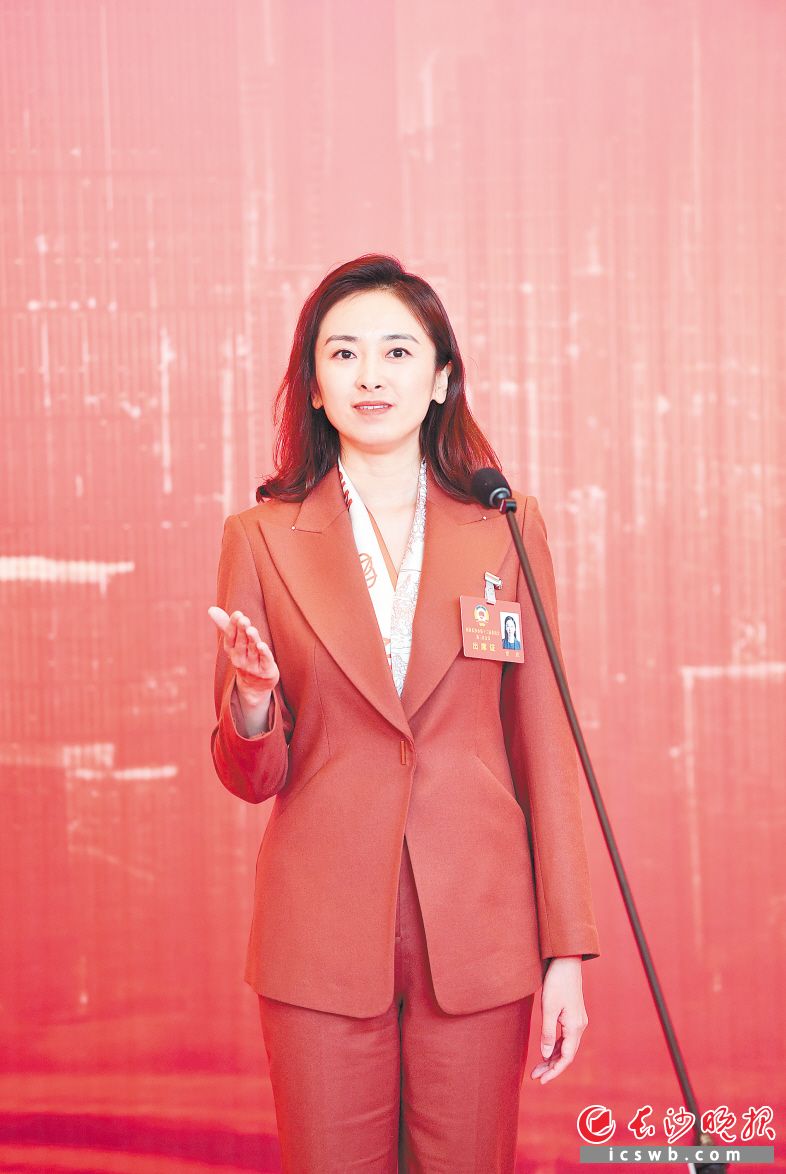 市政协十三届三次会议第二场"委员通道"开启,6位市