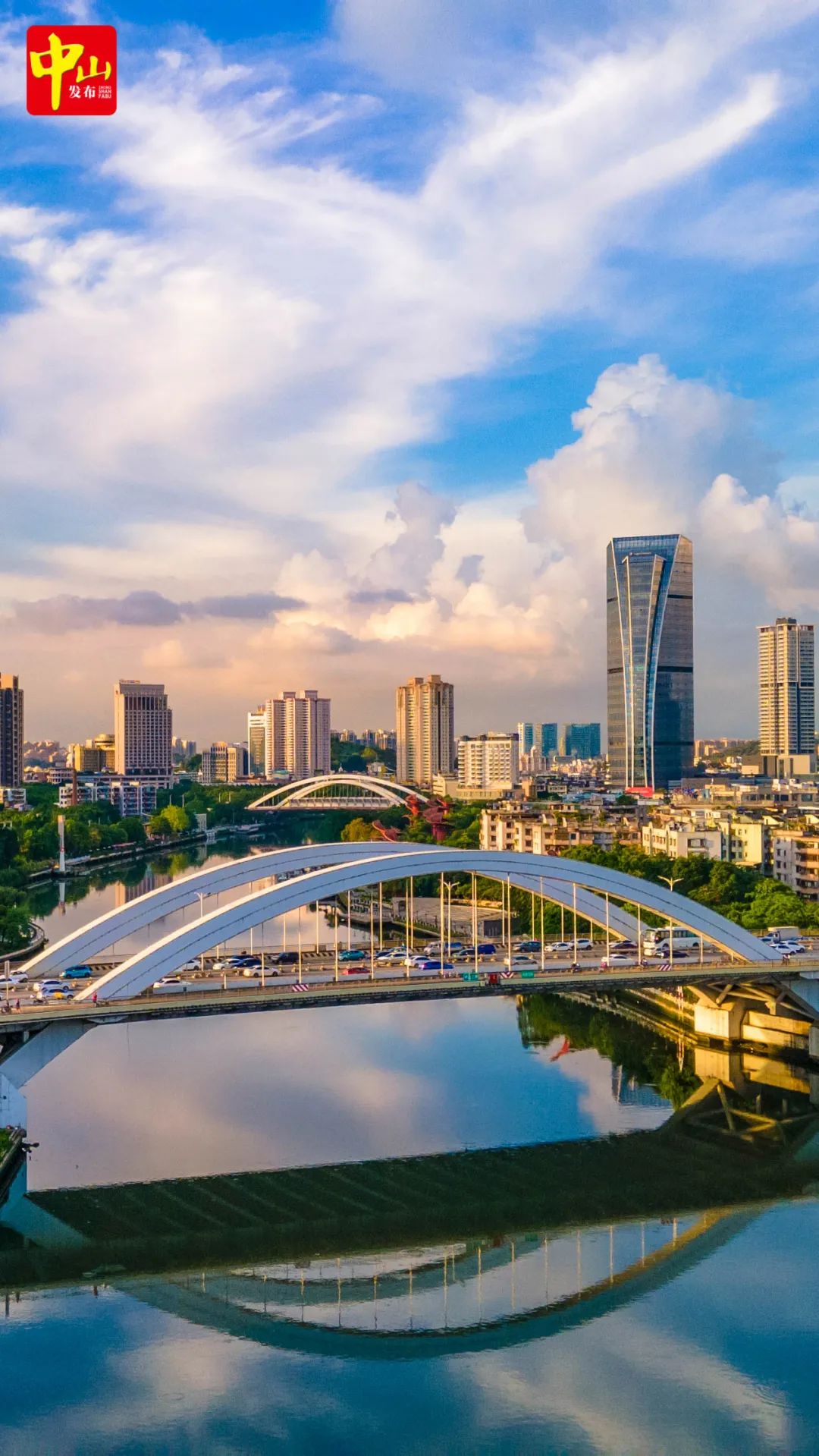 61 因为颜值高,它是除了岐江桥以外岐江上出镜率最高的桥,中山城市