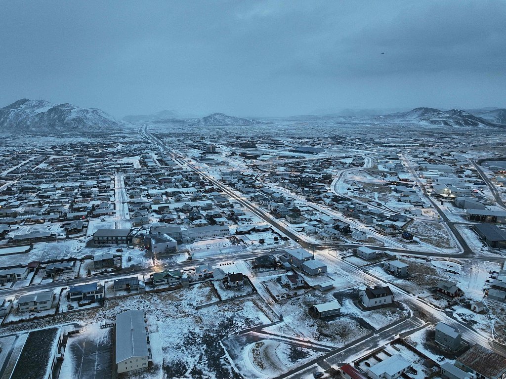 冰岛格林达维克镇 图片来源:央视新闻