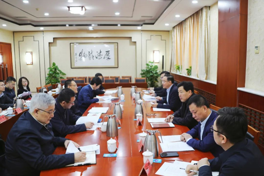 张恩迪会见财政部党组成员,副部长一行