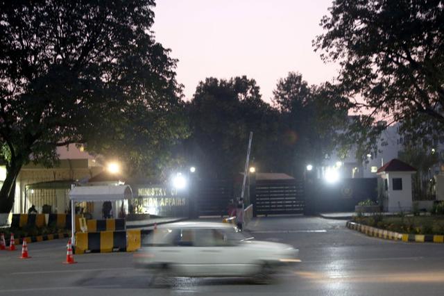 1月17日，巴基斯坦外交部大院入口。新华社 艾哈迈德·卡迈勒 摄