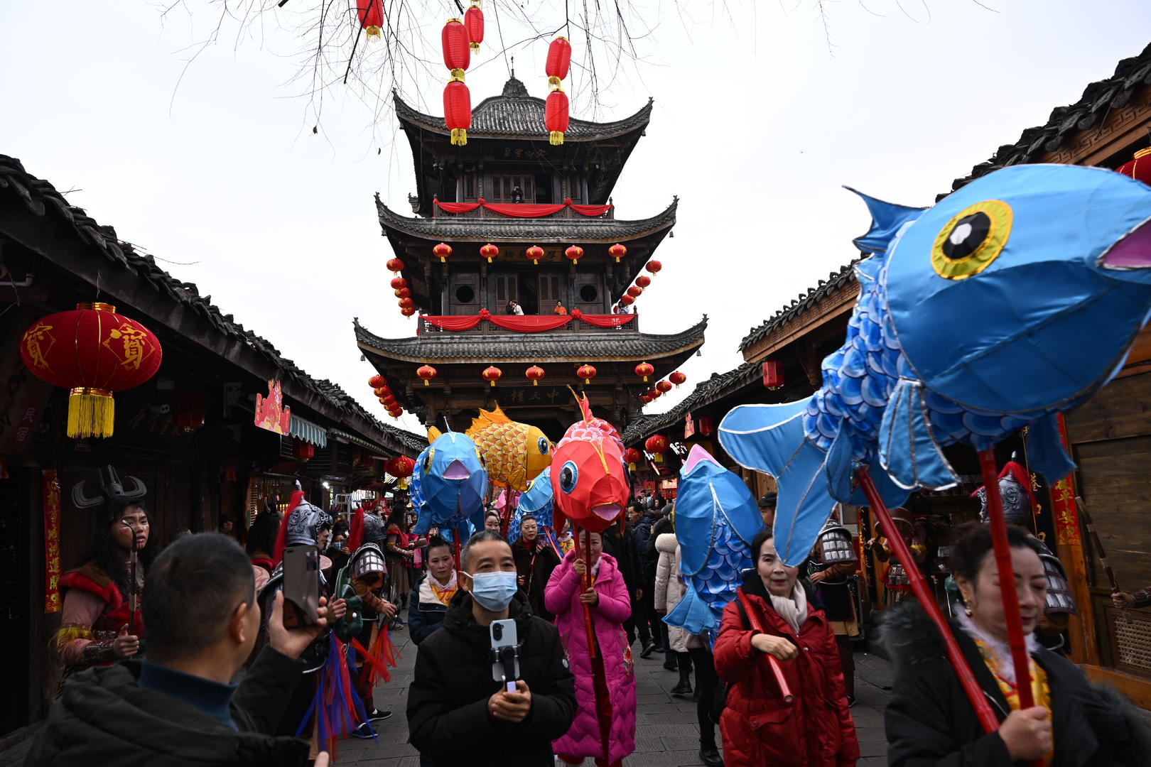 过了腊八就是年阆中古城过大年活动正式启动被誉为春节文化活化石