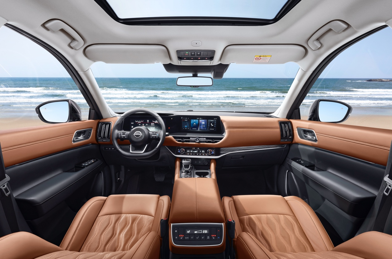 作为一款中大型suv,探陆拥有5130*1981*1767mm,轴距2900mm的越级车身