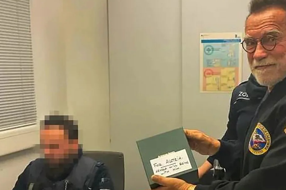 施瓦辛格被德国海关扣押，“过程可以拍一部警察电影”