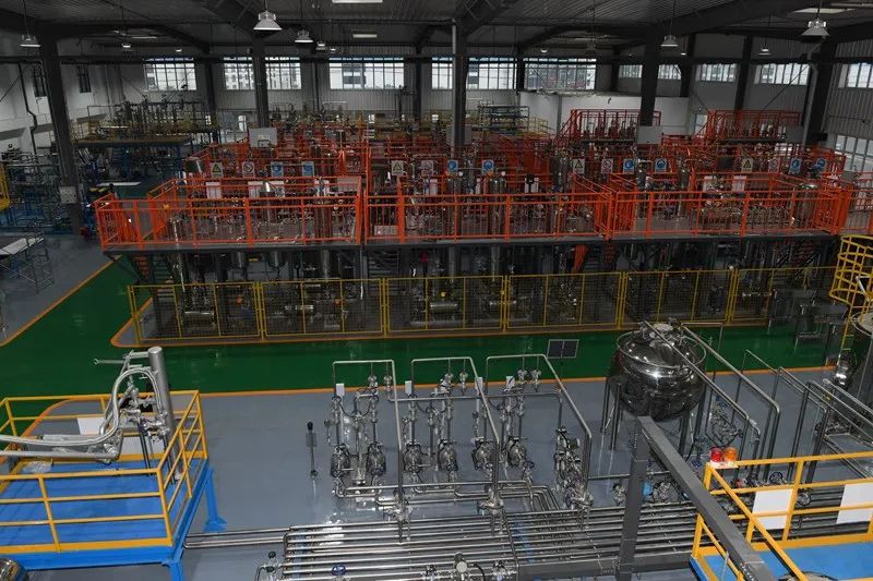 (张育/摄)实训基地是洋口化学工业园的一大特色,2021年洋口镇政府投资
