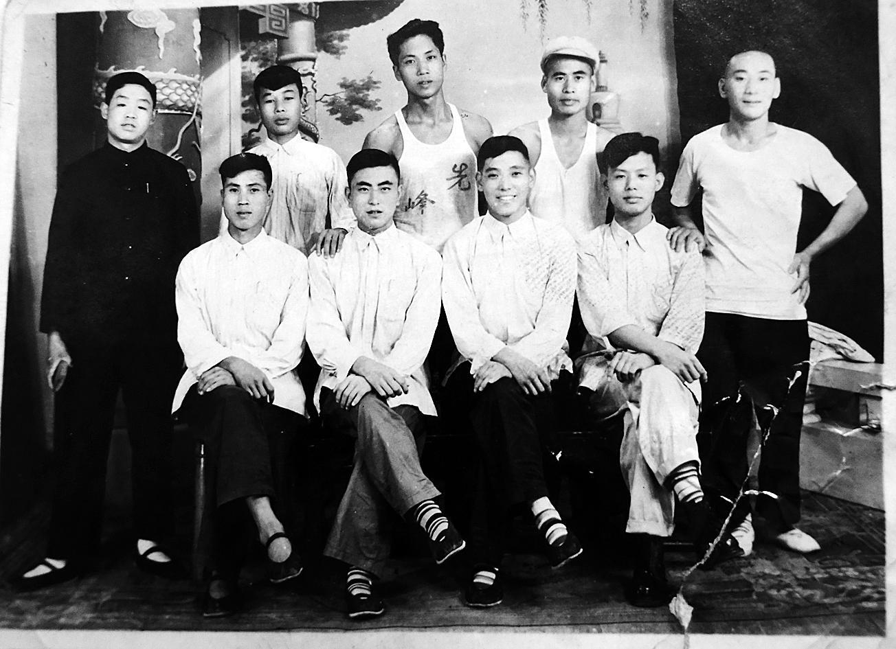 纤夫老父亲揭秘 拉纤其实需“三宝”|木船_新浪财经_新浪网