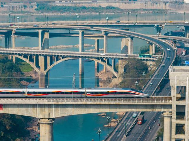 2024年宜宾城区人口_330.66分!宜宾在2024全国地级城市品牌指数排名第57位(2)