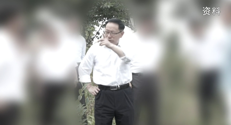 毛有智安排锦屏县委办为其制作宣传片,大搞舆论造势,渲染个人功绩.