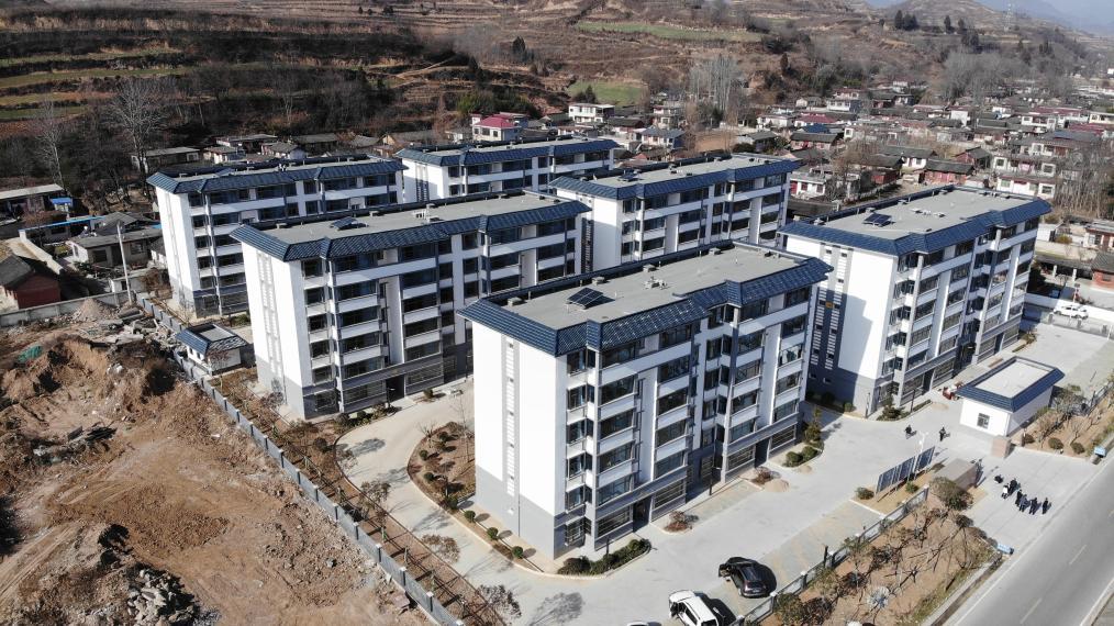 这是1月9日拍摄的甘肃省陇南市徽县伏家镇集中安置小区(无人机照片).