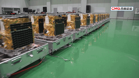 △ 长光卫星技术股份有限公司正在生产新一代微小型商业遥感卫星，重量只有22公斤，但分辨率达到0.75米。