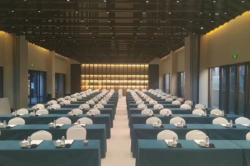 到紫蓬山民宿开会