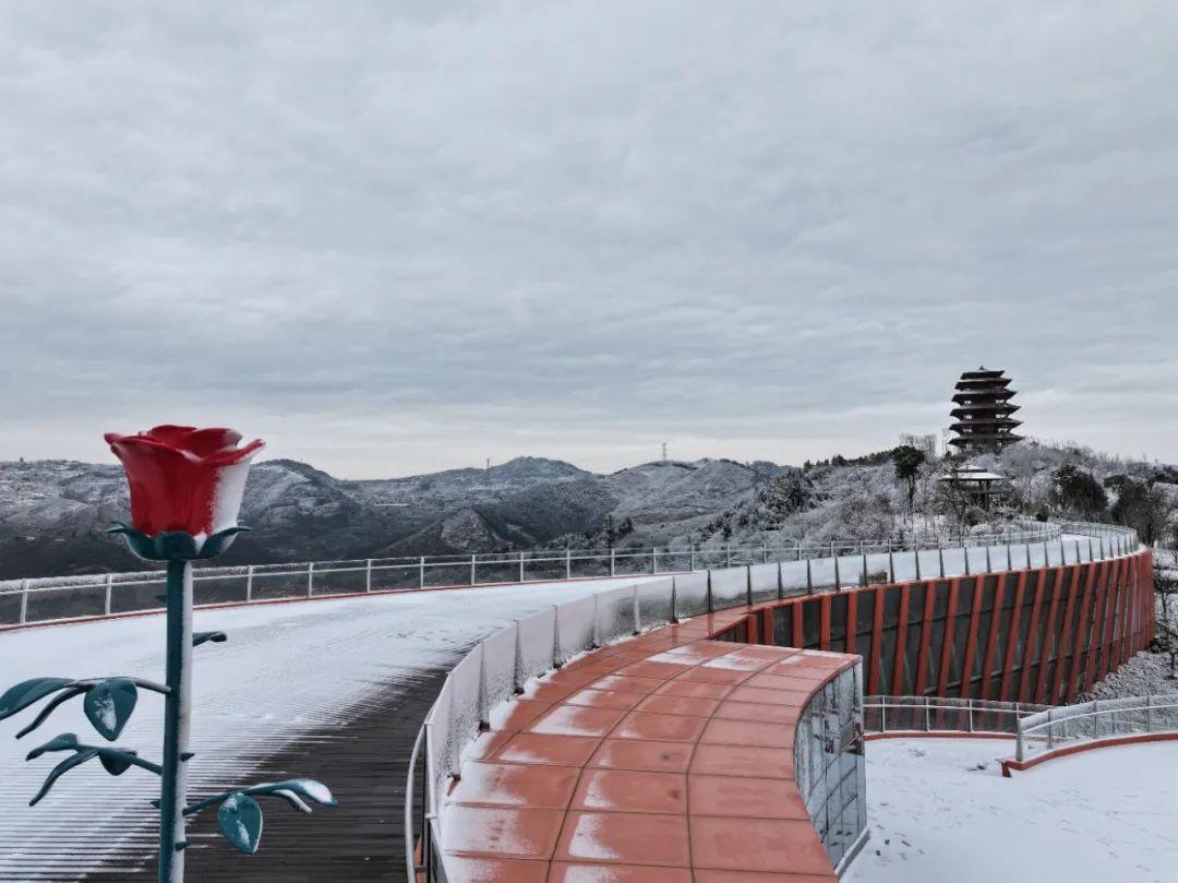 图源:成都龙泉山丹景台旅游景区