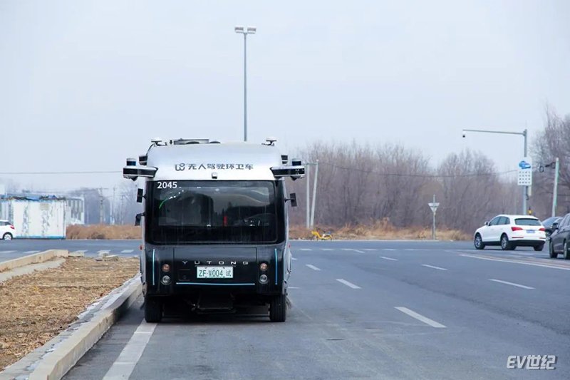 文远环卫车采用纯电驱动，无尾气排放