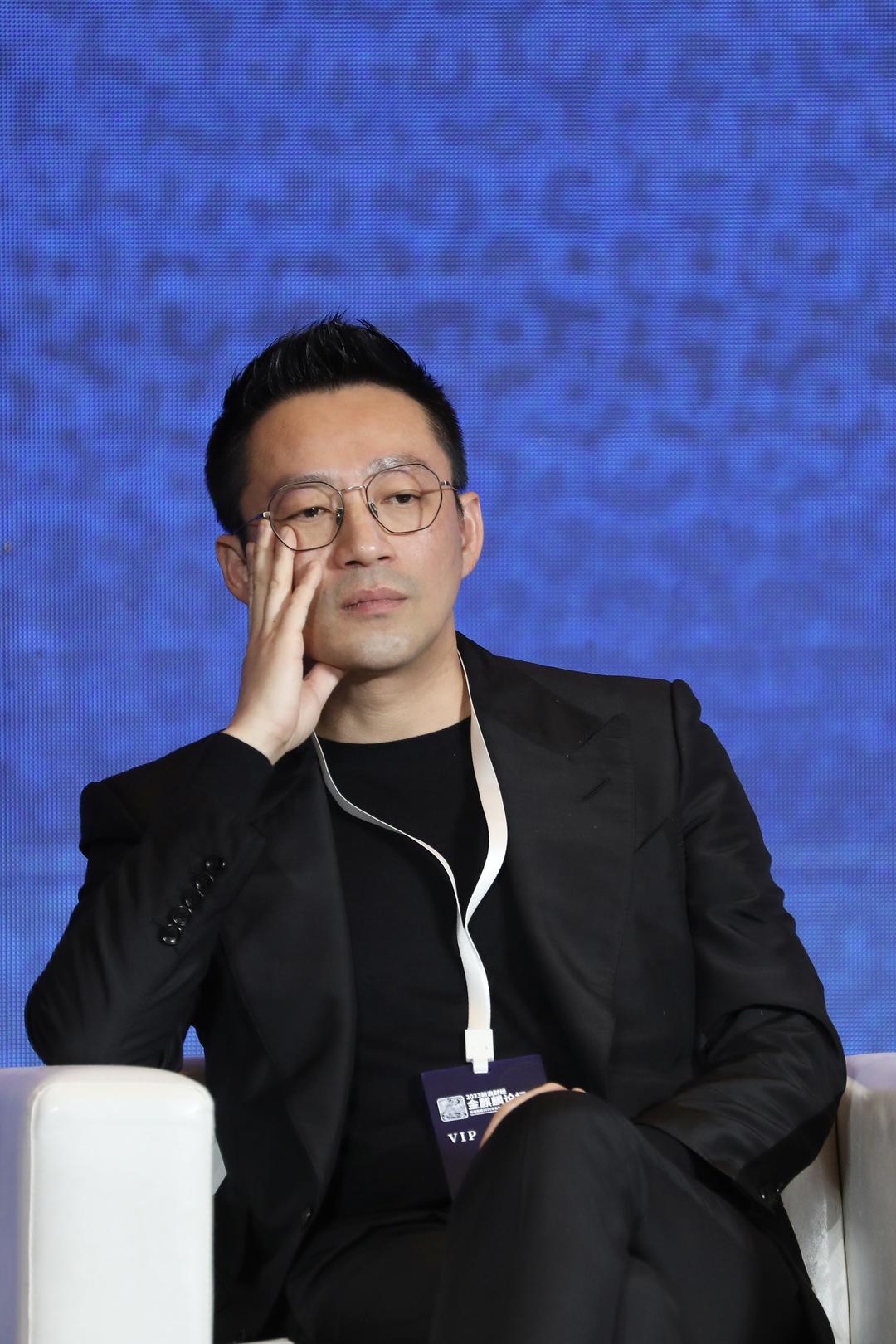 汪小菲公开离婚协议书泄露大s信息遭起诉