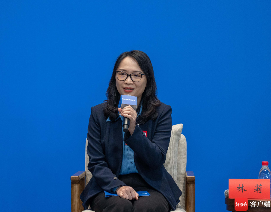 海南省人大代表,中共屯昌县委书记林莉.记者 刘洋 摄